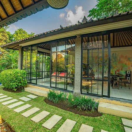 Villa Elysium Fields - Rustic Meets Industrial Chic Design Canggu  Exterior photo