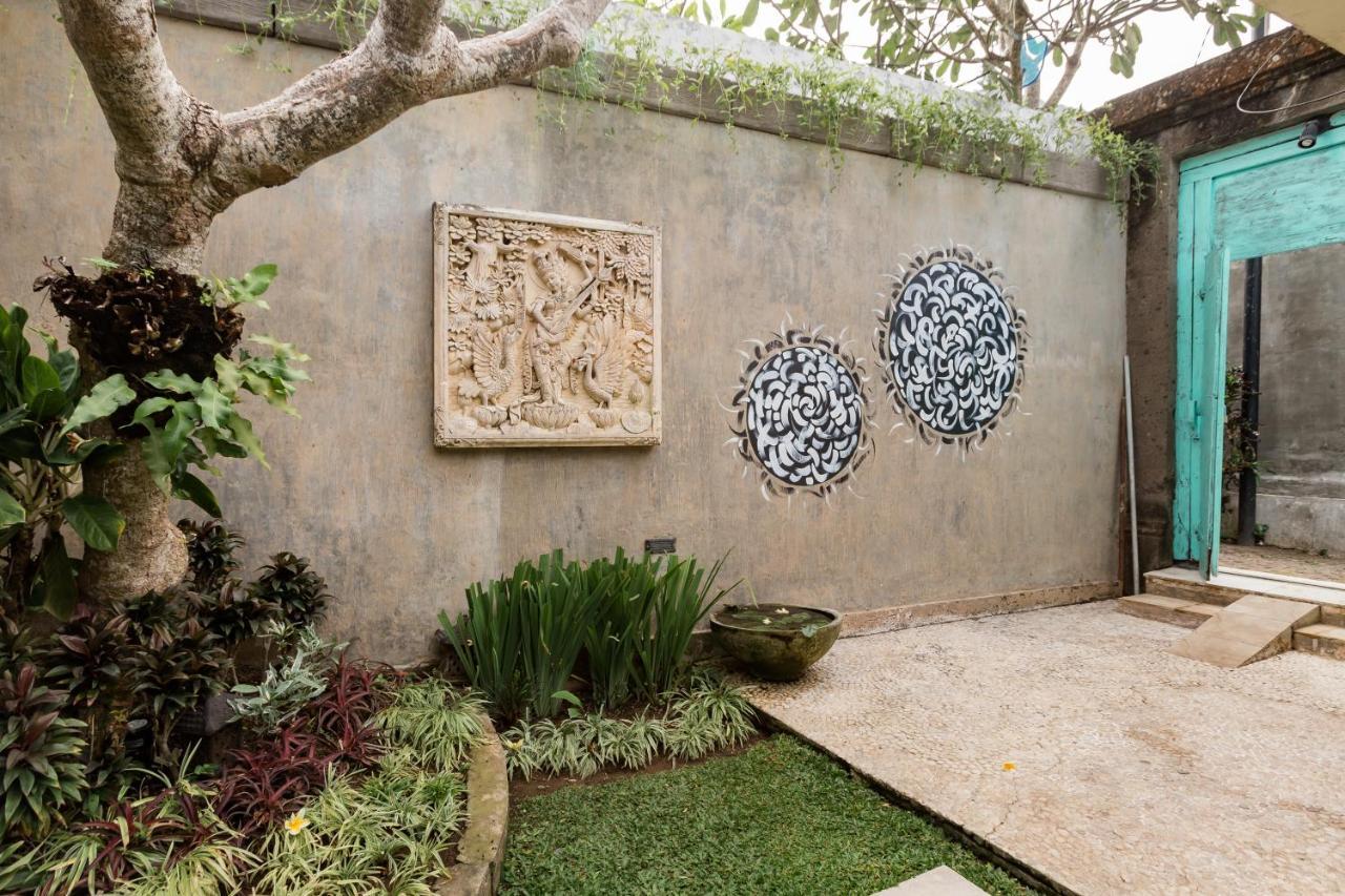 Villa Elysium Fields - Rustic Meets Industrial Chic Design Canggu  Exterior photo