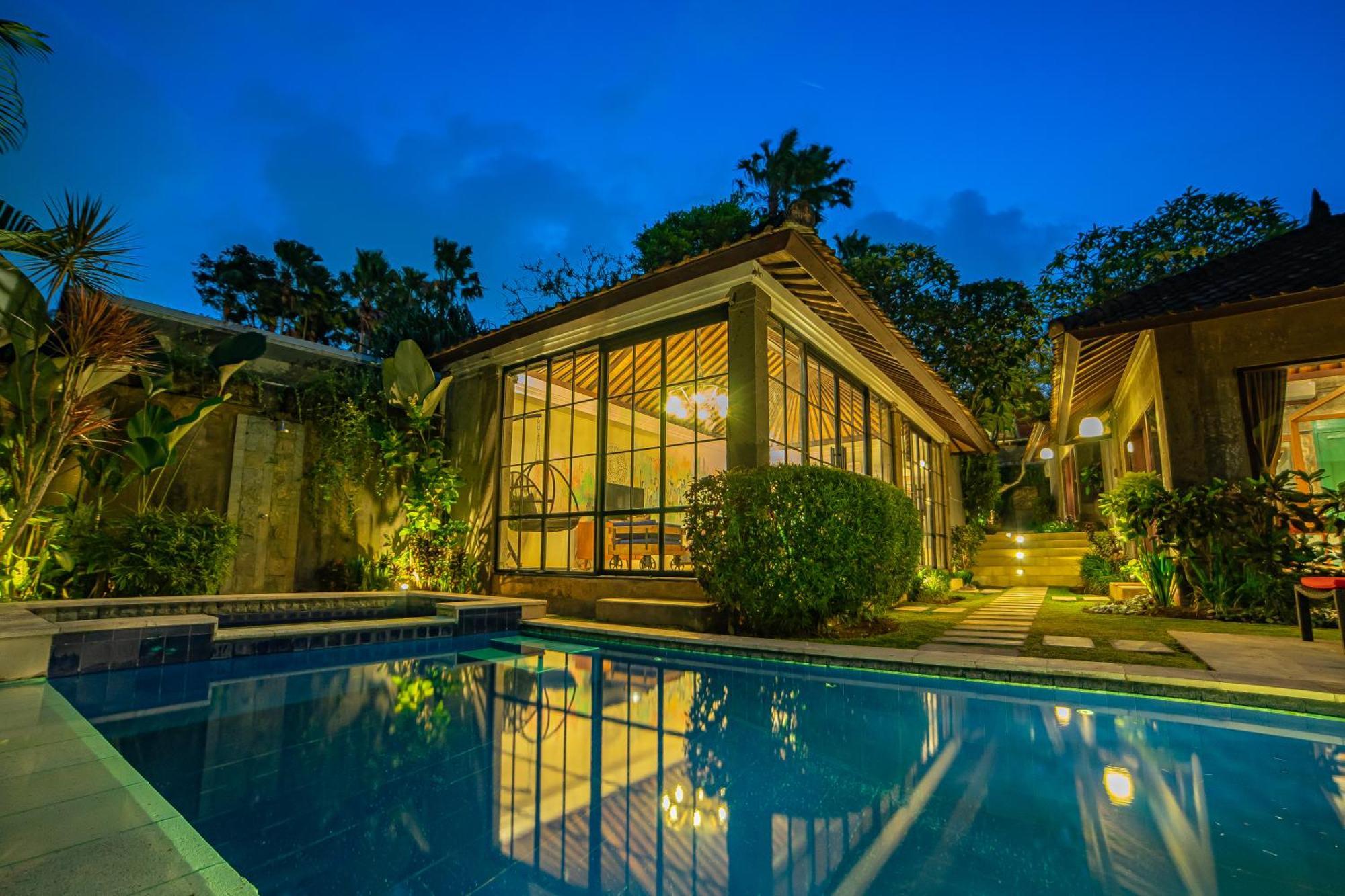 Villa Elysium Fields - Rustic Meets Industrial Chic Design Canggu  Exterior photo