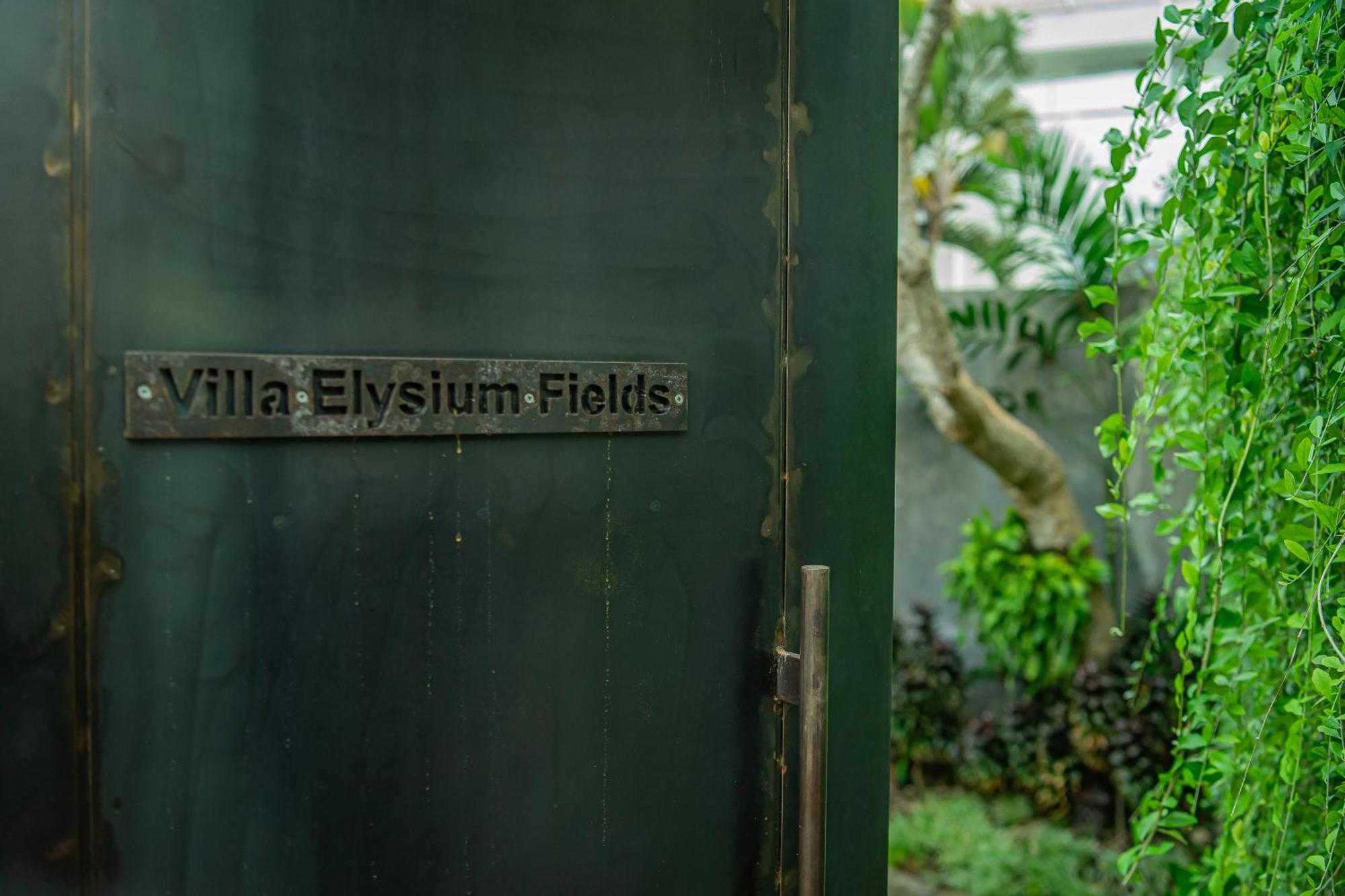 Villa Elysium Fields - Rustic Meets Industrial Chic Design Canggu  Exterior photo